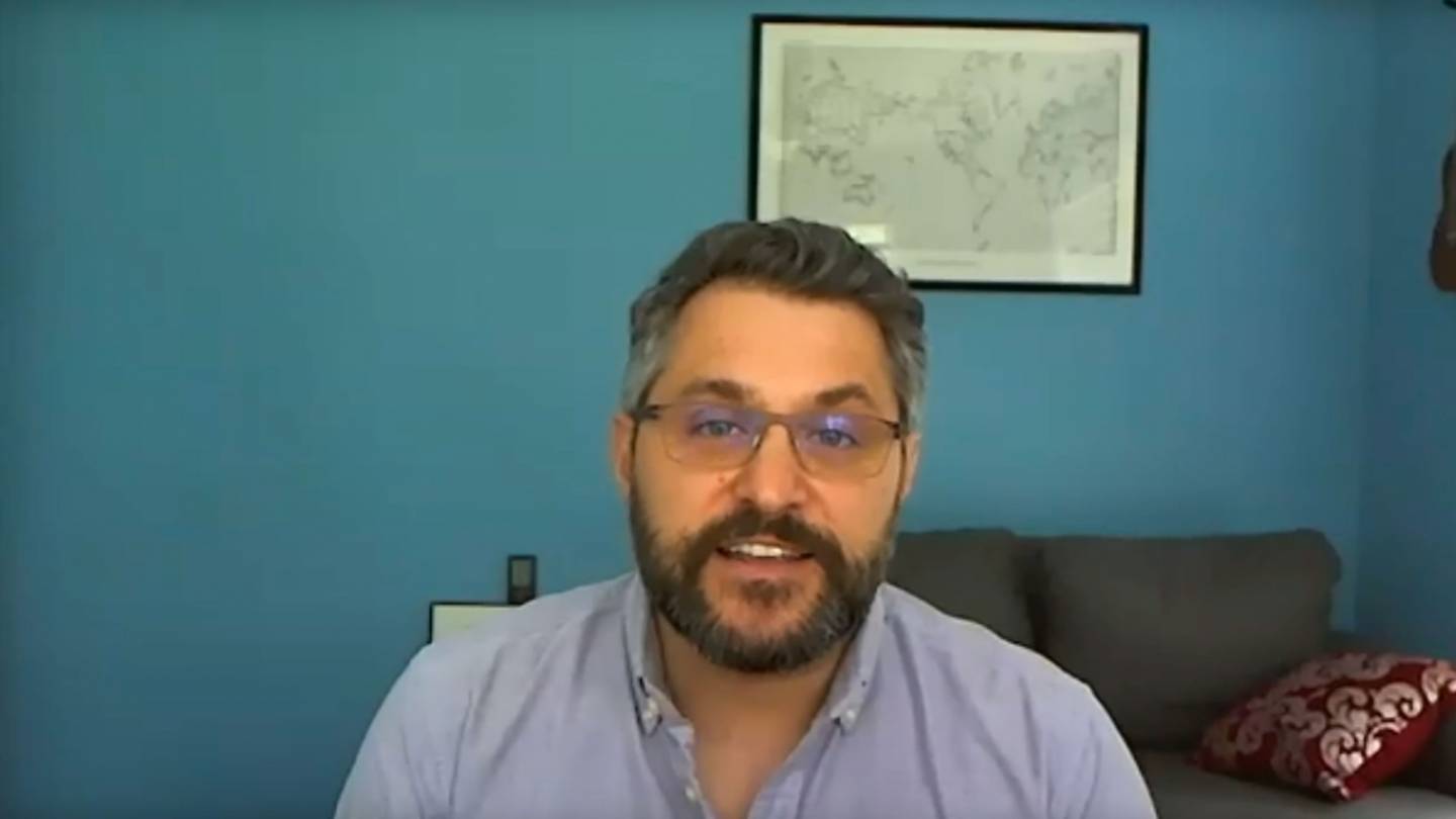 Joshua Shaevitz speaks in his online lecture