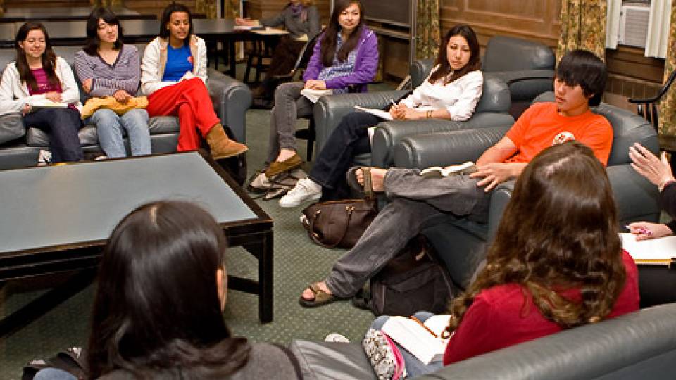 Belcher leading seminar