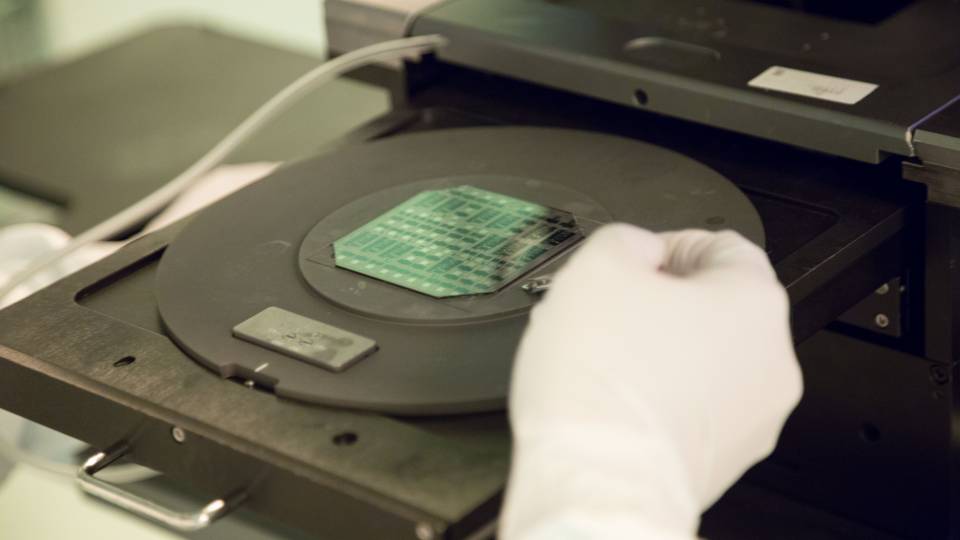 Hi tech lab equipment