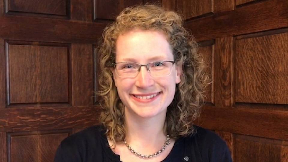 Melissa Verhey horizontal portrait