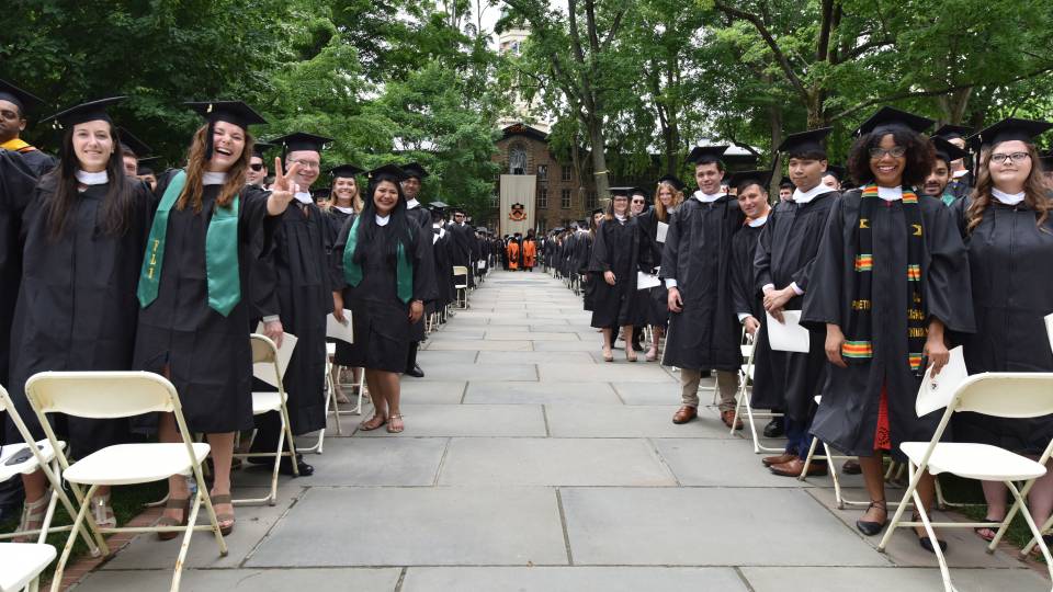Class 0f 2018 stand before the ceremony begins