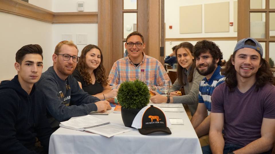 Students in the kosher dining hall