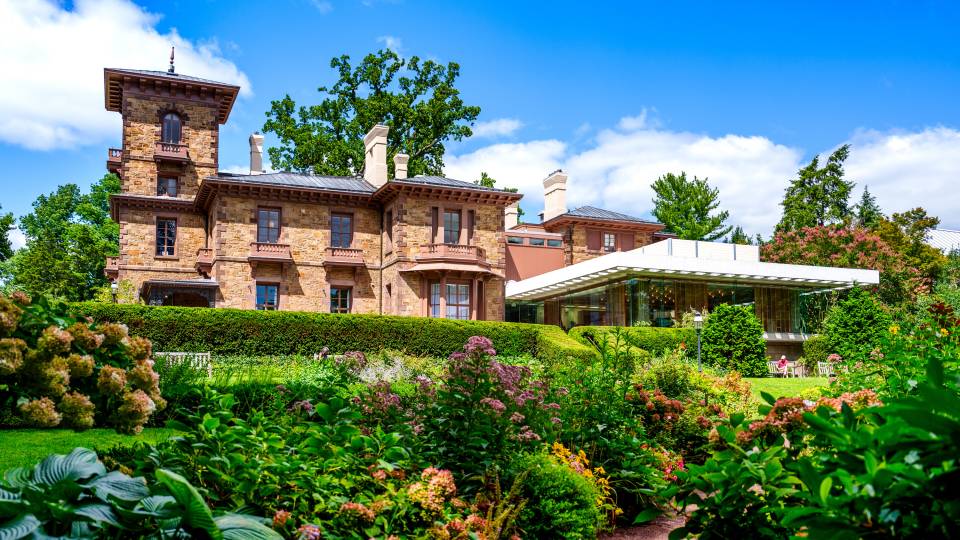 Prospect Garden in full bloom with Prospect House in the background