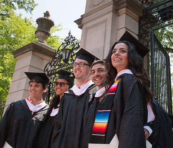 Commencement 2014 students at gate