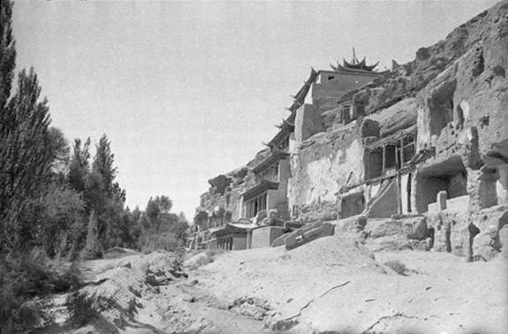 Dunhuang Mogao Caves 1943