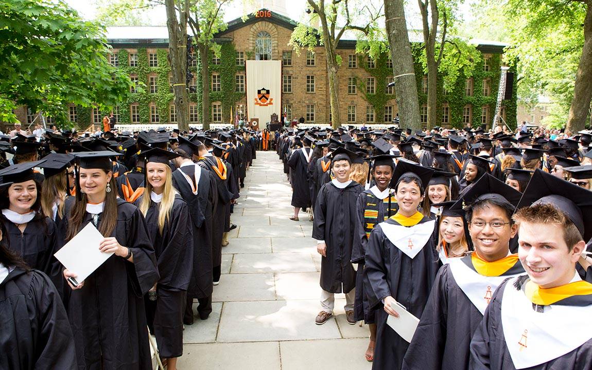 Commencement 2016 ceremony