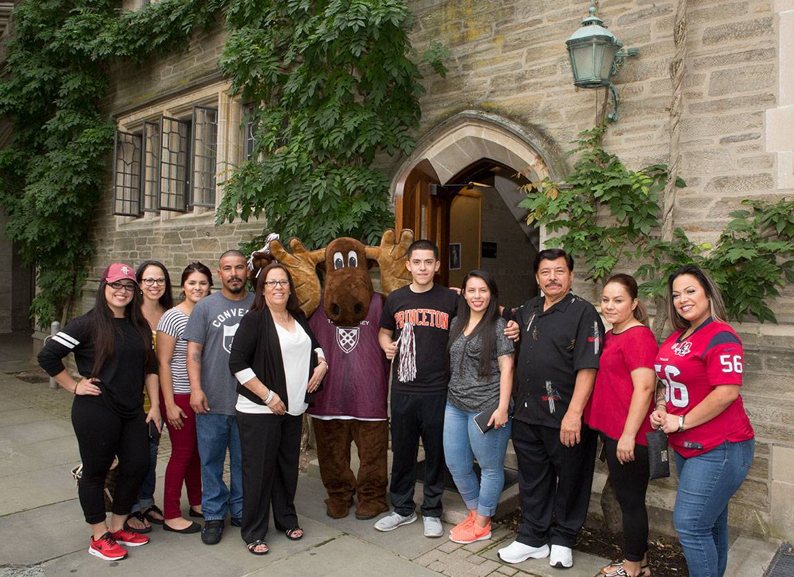 Orientation 2016 first-year Josue Chirinos with his family and Mathey Moose