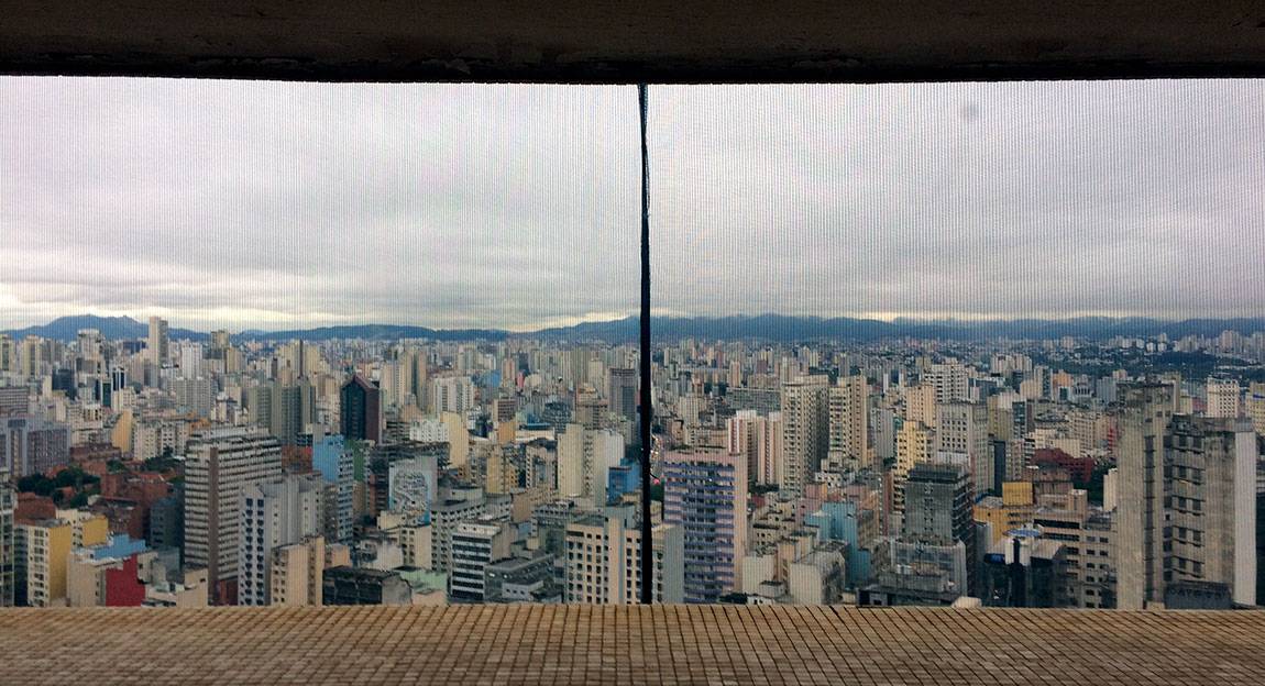 To further our understanding of Brazil's place on the global art stage,&nbsp;the class explored the city of São Paulo. Part of this evolving and complex metropolitan center is seen here through the window of an apartment in the Edifício Copan. 
