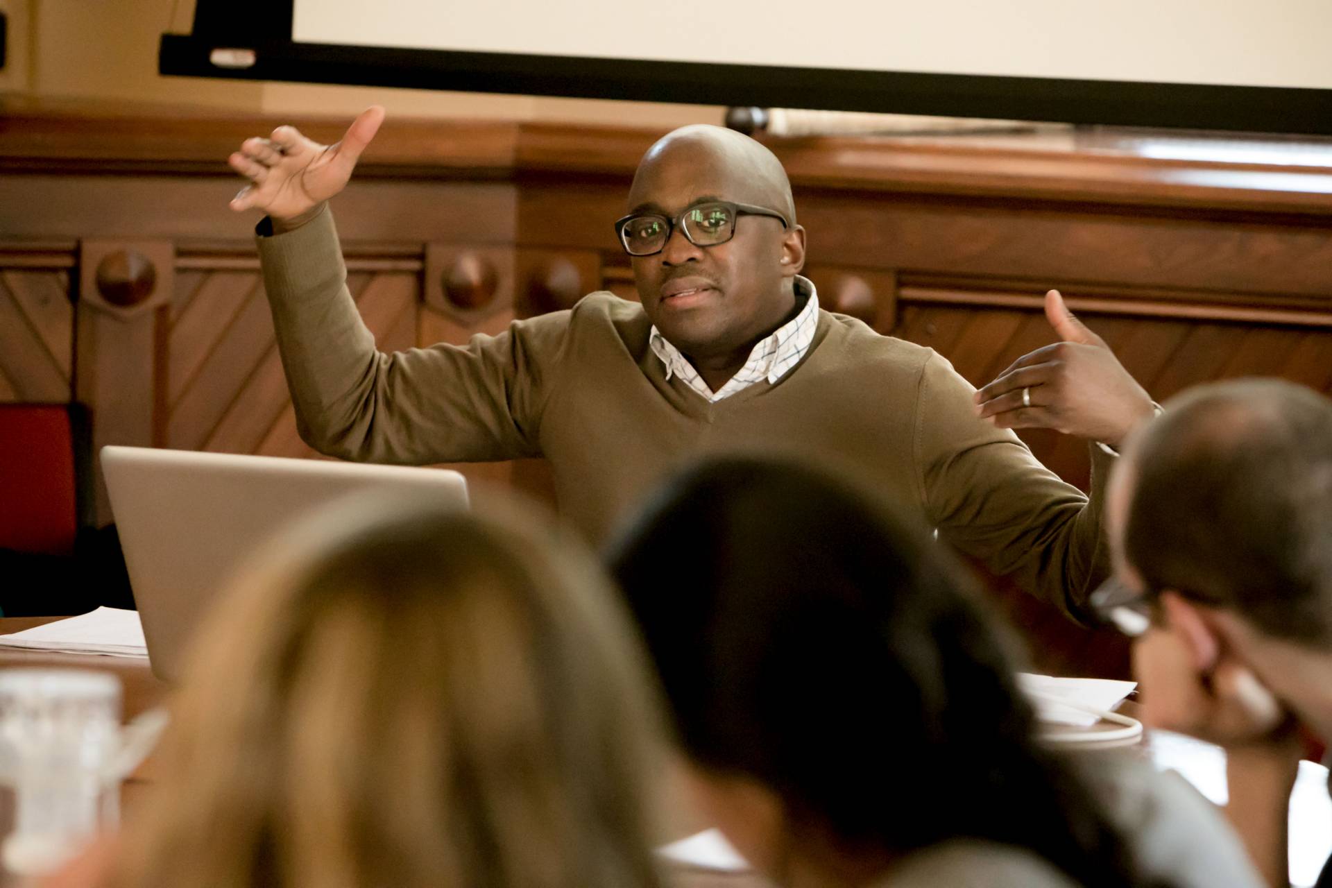 Jacob Dlamini teaching class "White Hunters, Black Poachers"  