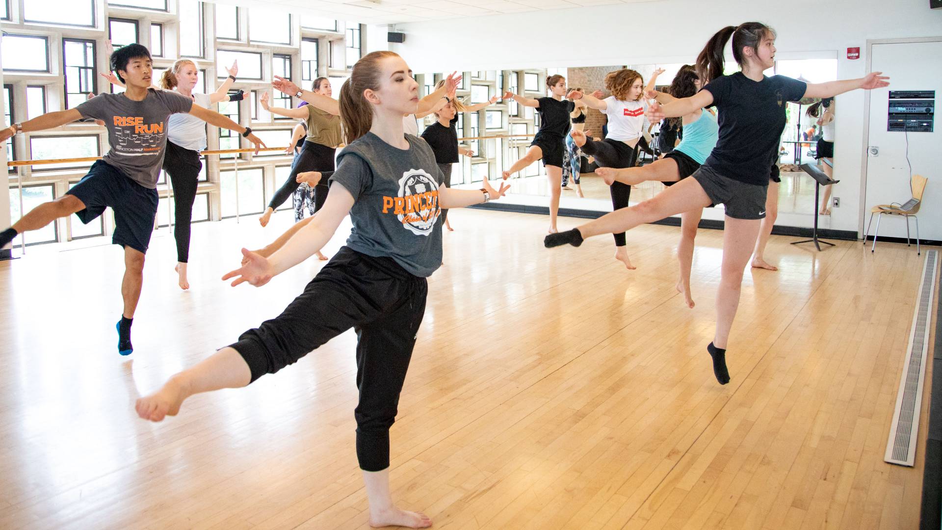 Dance workshop in Wilcox Hall dance studio