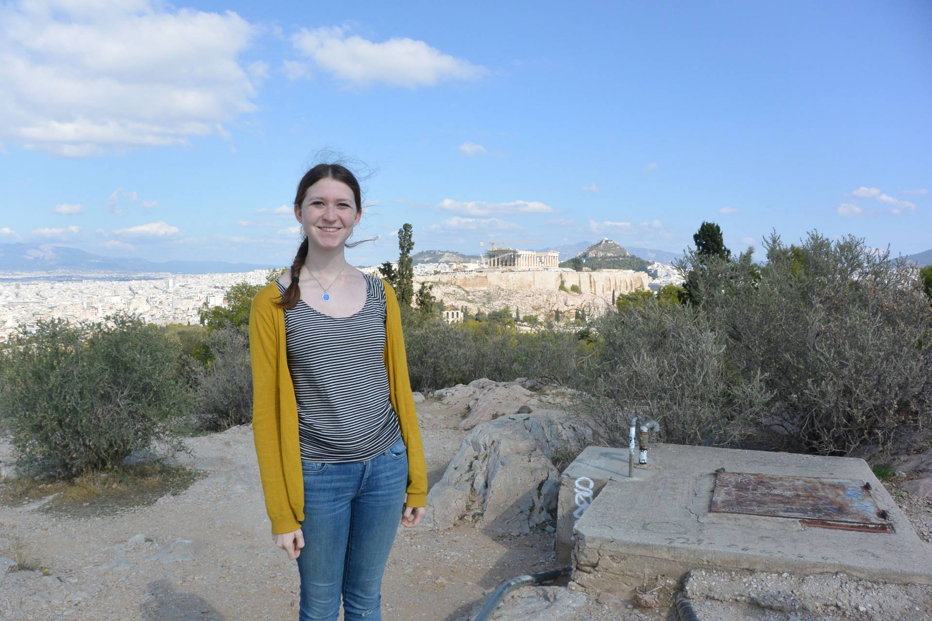 Kirsten Traudt with Mt Vesuvius in the backgound