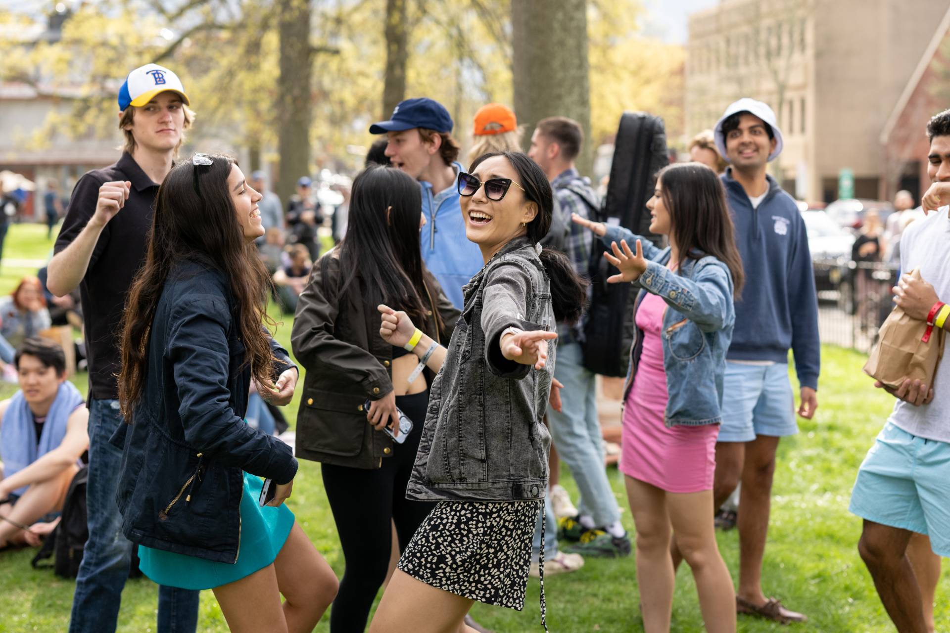 Porchfest, audience during J. Paris at 185 Nassau