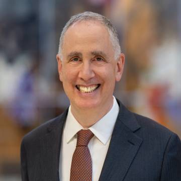 Portrait of Peter Schiffer