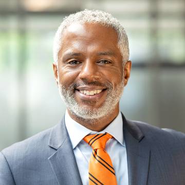 Portrait of Daren Hubbard