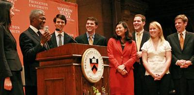Annan with the Crystal Tiger committee