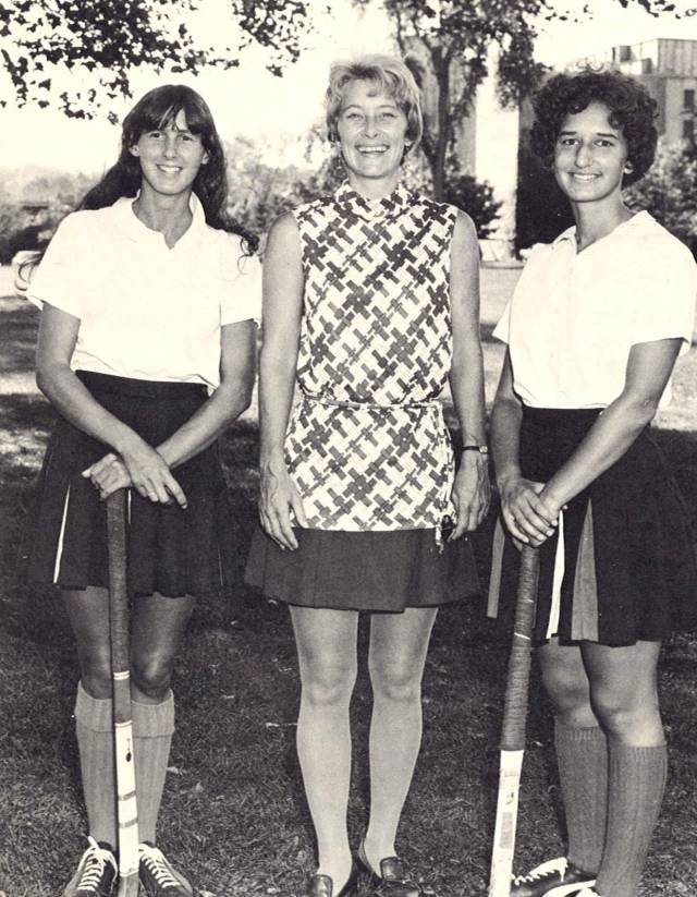 3 field hockey players